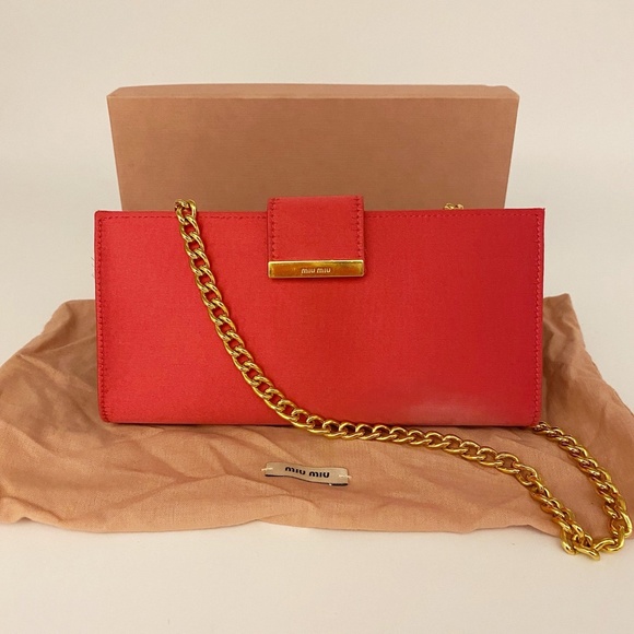 Sale!Miu Miu Wallet on Chain - Picture 7 of 16